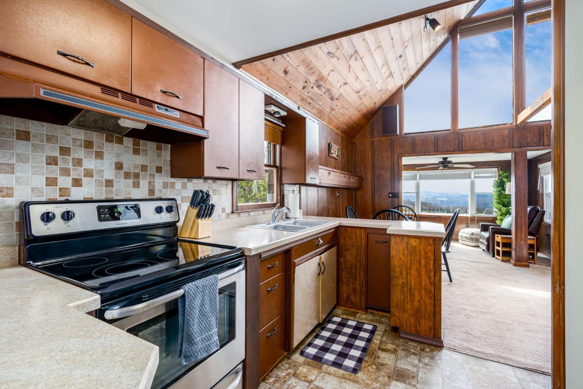 Mountaintop Views, Hot Tub, Deck, Fire Pit & Wifi Augusta Luaran gambar
